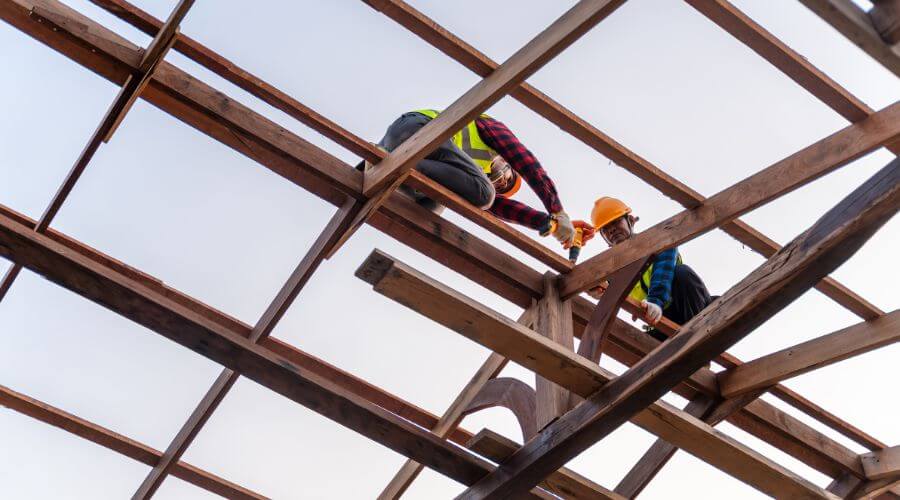 Professional gutter cleaning services in Honaunau, HI